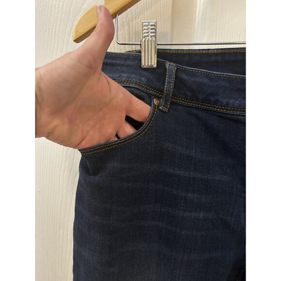 Established Relaxed Fit Skinny Jean Size 12 - Picture 3 of 7